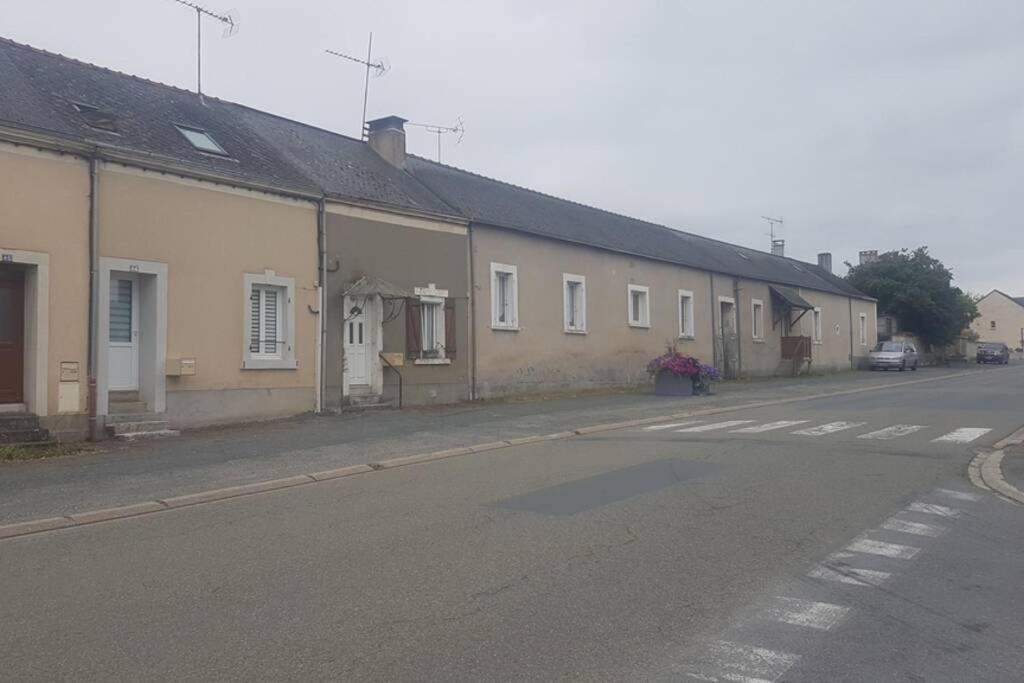 Maison de bourg avec extérieur. Grez-en-Bouere Extérieur photo